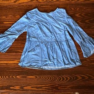 Women’s chambray top, size medium